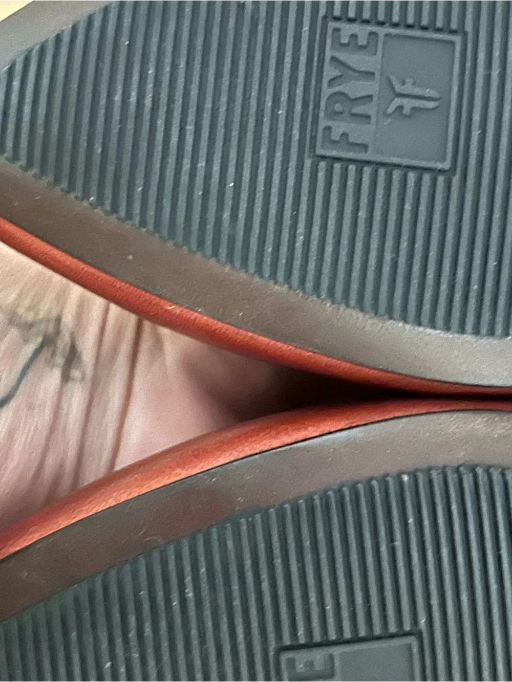 FRYE Regina Pump Red